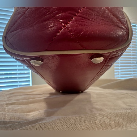 Vintage RARE CHANEL in RED LAMBSKIN Tote❣️#Chanel #Hermes #Fendi #Dior #Prada - Picture 14 of 16